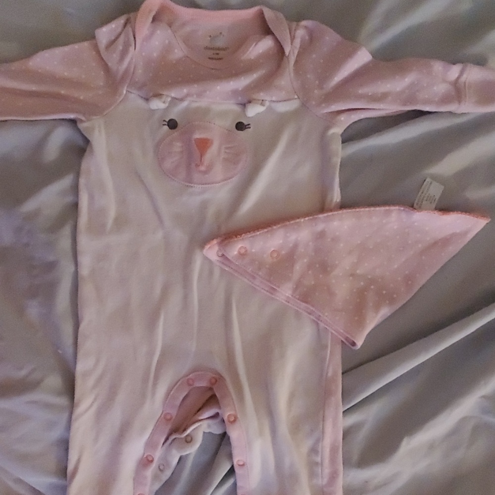 Onesie outfit with bandana for fashion bib 6-9mon